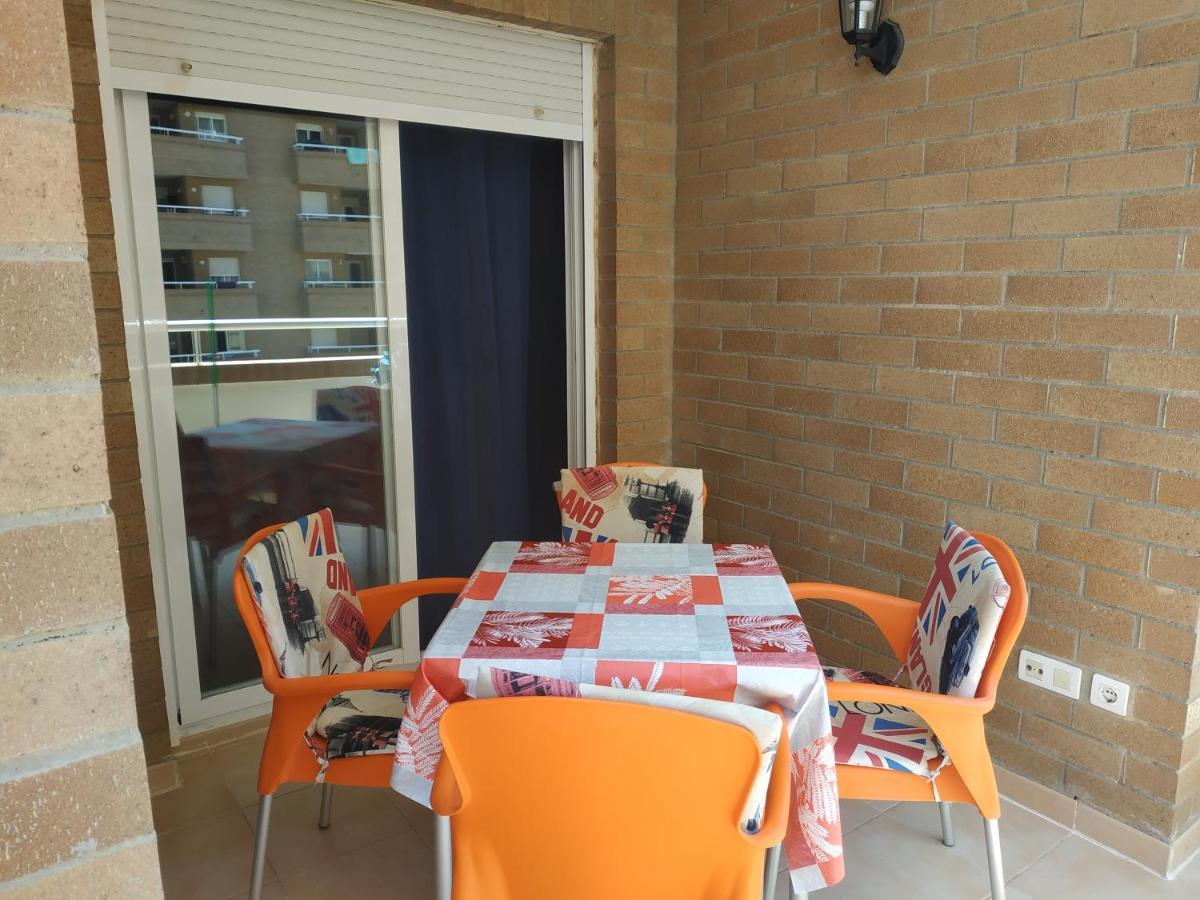 Apartamento 1ª línea de playa Oropesa del Mar Exterior foto